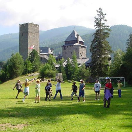 نزل Ramingsteinفي Burg Finstergrun المظهر الخارجي الصورة
